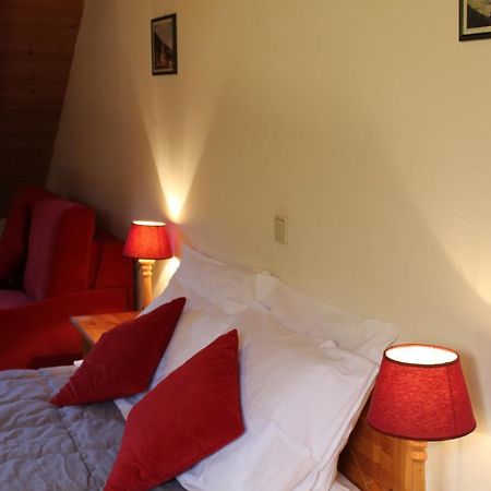 Residenze Sonnenschein Casa Rossa Aparthotel Villabassa Exterior foto