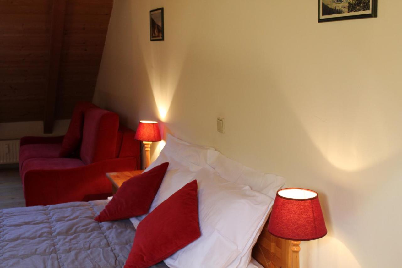 Residenze Sonnenschein Casa Rossa Aparthotel Villabassa Exterior foto